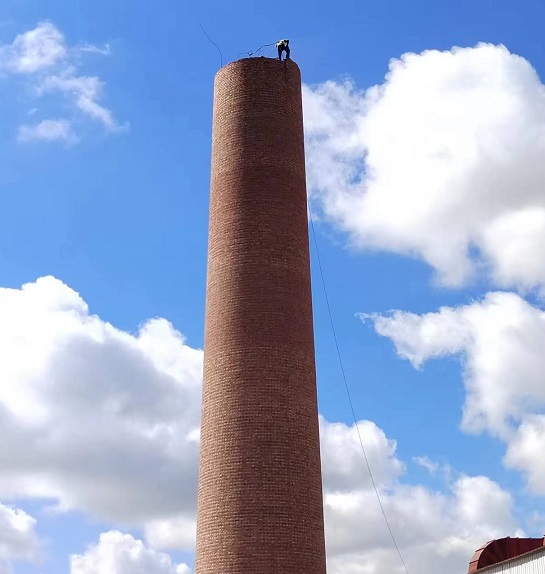 拆除煙囪公司:綠色拆除,助力城市環(huán)境轉(zhuǎn)型升級(jí)